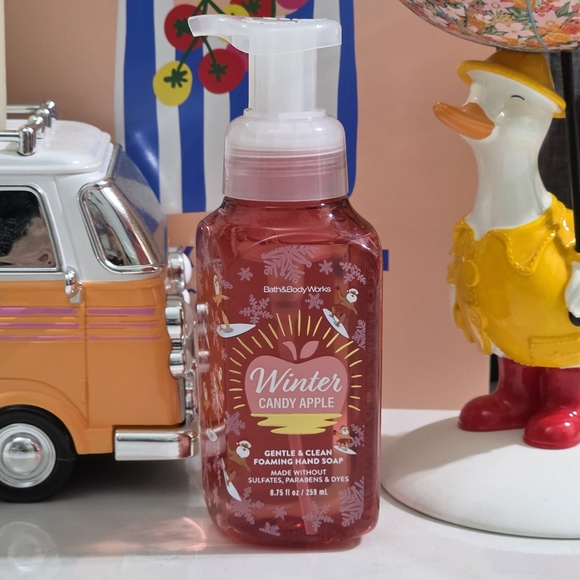 Bath & Body Works Summer in July Christmas Winter Candy Apple Foaming Hand Soap - Picture 1 of 2